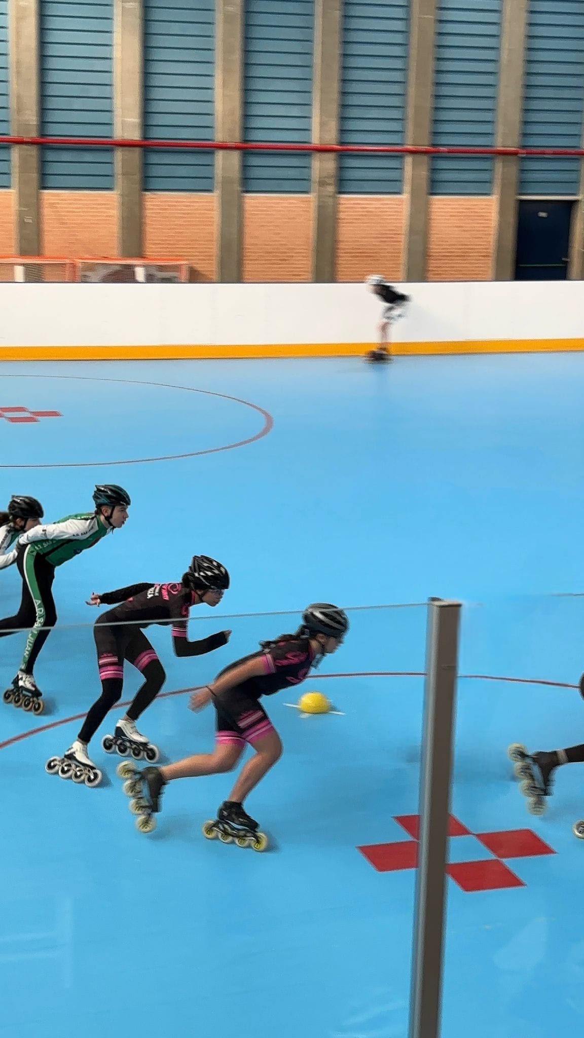 Club Patinaje de Velocidad Zaragoza compitiendo en la Liga Aragonesa Indoor 2026